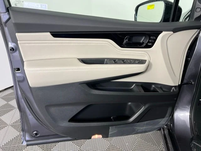 2026 Honda Odyssey Elite - Photo 13