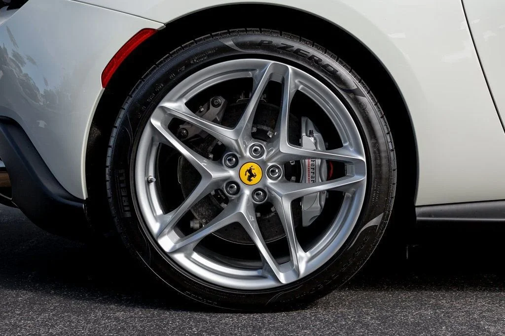 Used 2024 Bianco Avus Ferrari  image 43