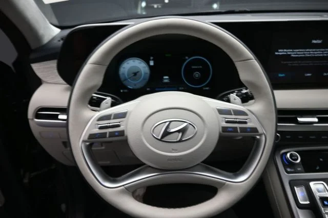Certified Used 2025 Abyss Black Pearl Hyundai Calligraphy image 18