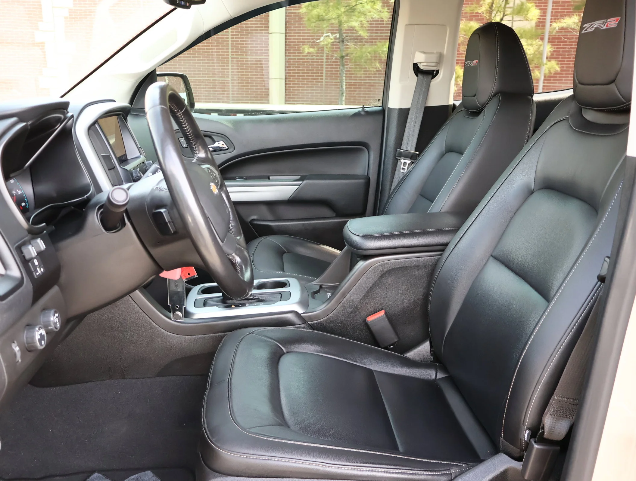 Used 2022 Sand Dune Metallic Chevrolet ZR2 image 10