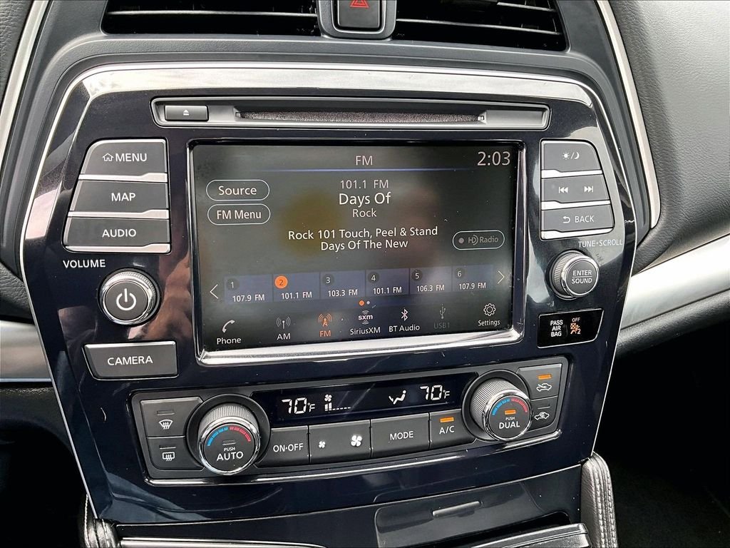 Used 2019 Gray Nissan 3.5 SV image 26