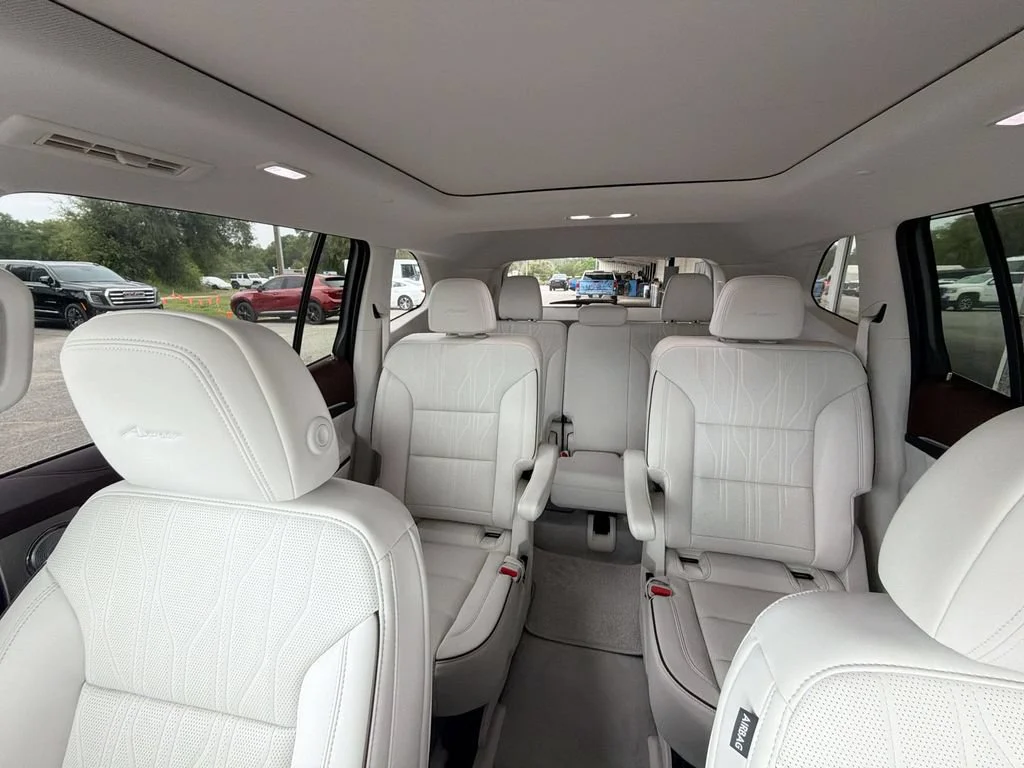 New 2026 Cherry Red Tintcoat Buick Avenir image 26