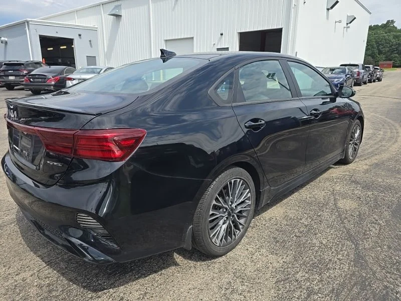 Used 2023 Black Kia GT-Line image 8
