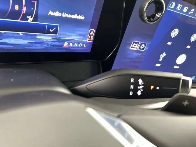 New 2027 Summit White Chevrolet LT image 10