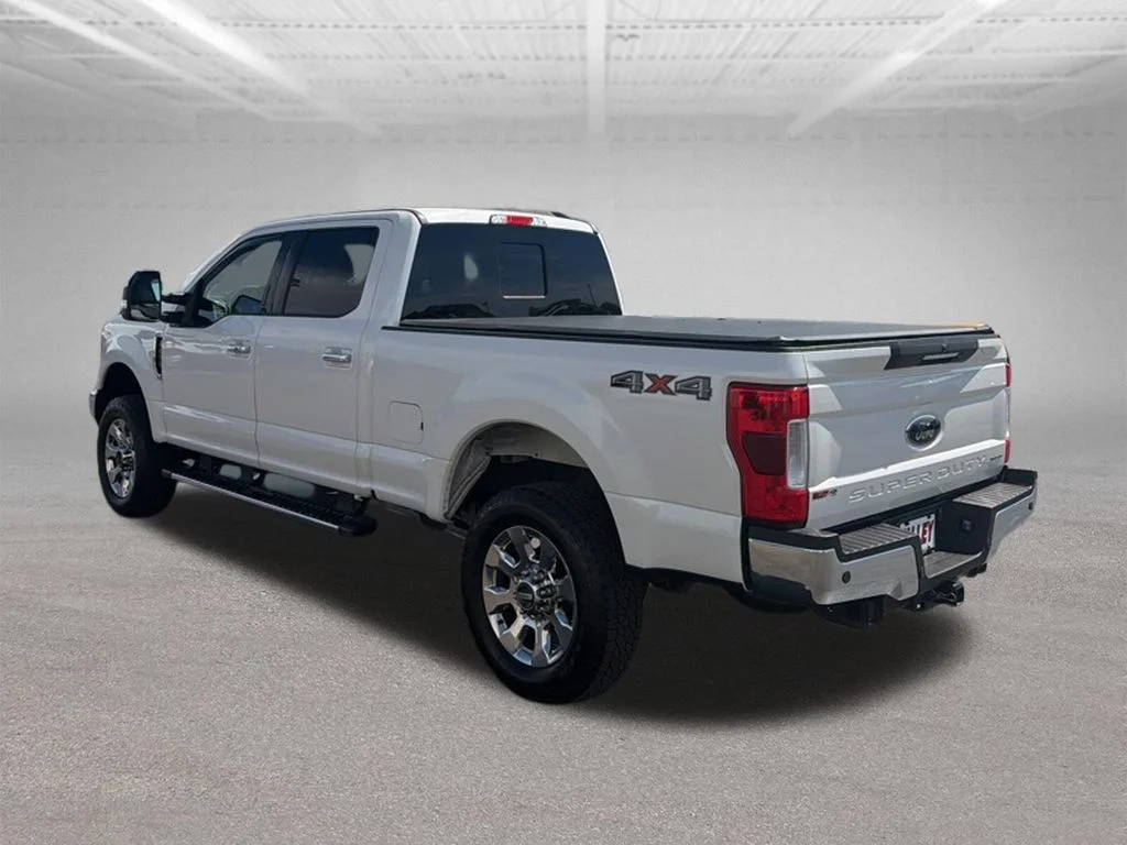 Certified Used 2017 White Platinum Clearcoat Metallic Ford Lariat image 8