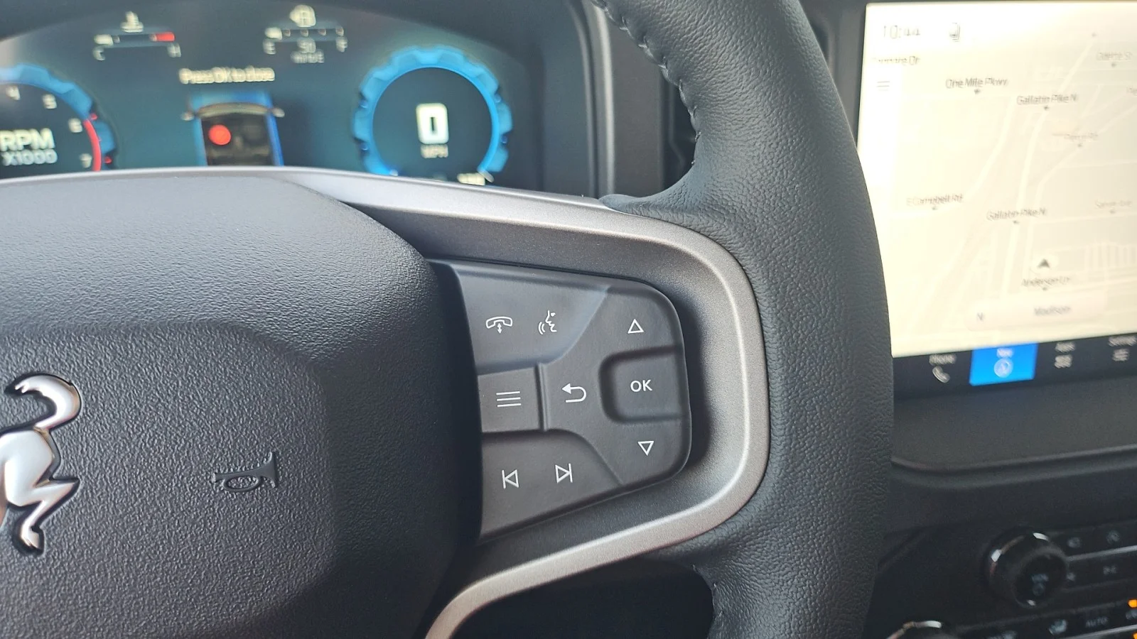 New 2026 Oxford White Ford Badlands 4WD image 17