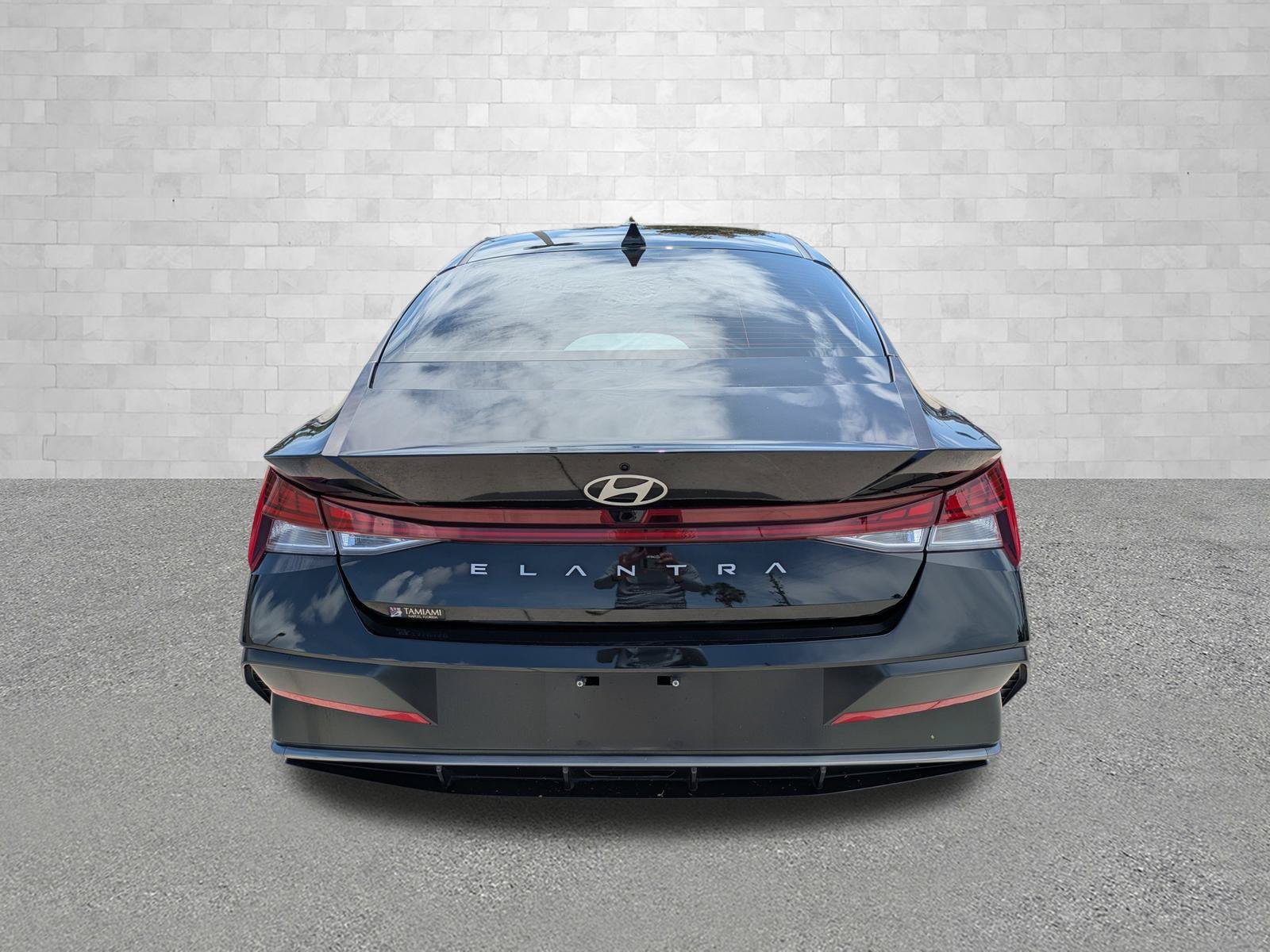 2025 Hyundai Elantra SEL - Photo 3