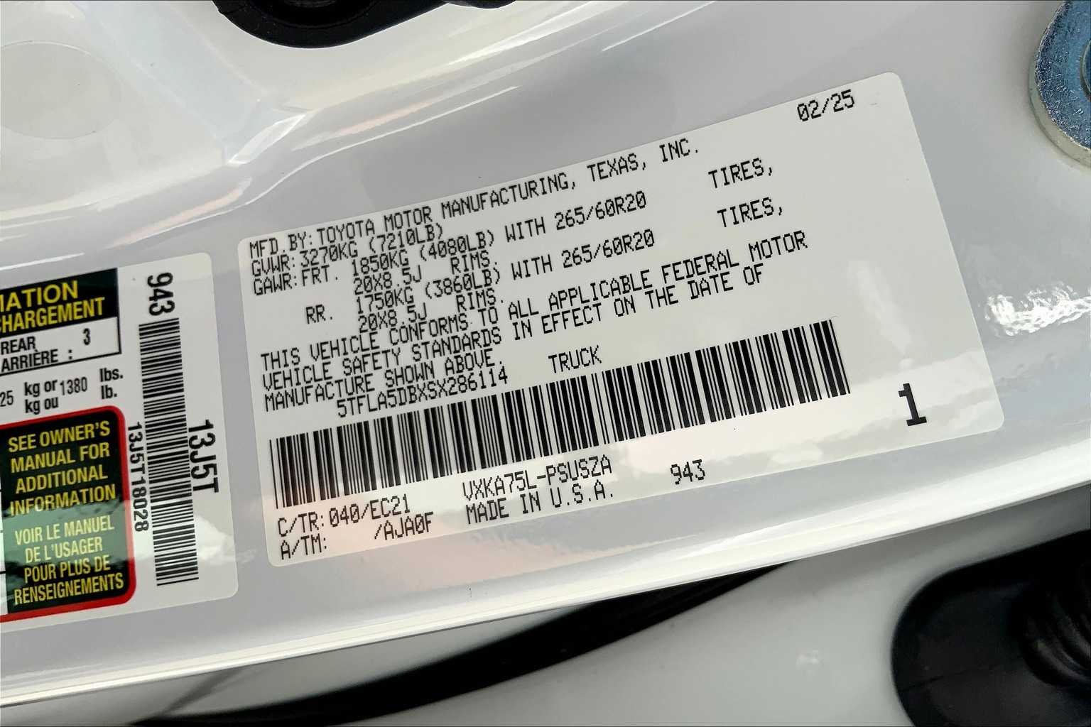 2025 Toyota Tundra SR5 - Photo 18