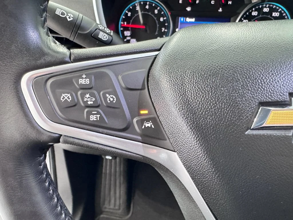 Certified Used 2022 Silver Ice Metallic Chevrolet LT image 18
