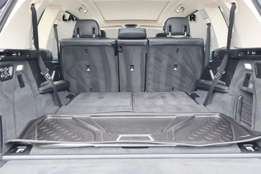 Used 2021 Gray BMW xDrive40i image 18