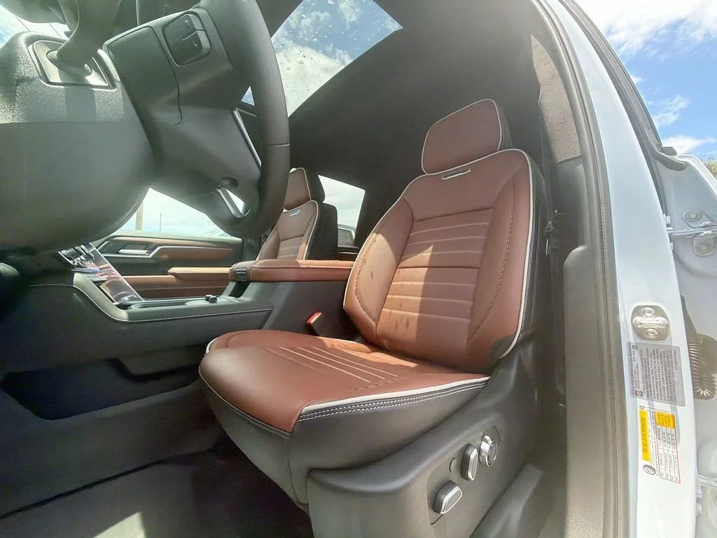 New 2026 Glacier White Tricoat GMC Denali Ultimate image 28