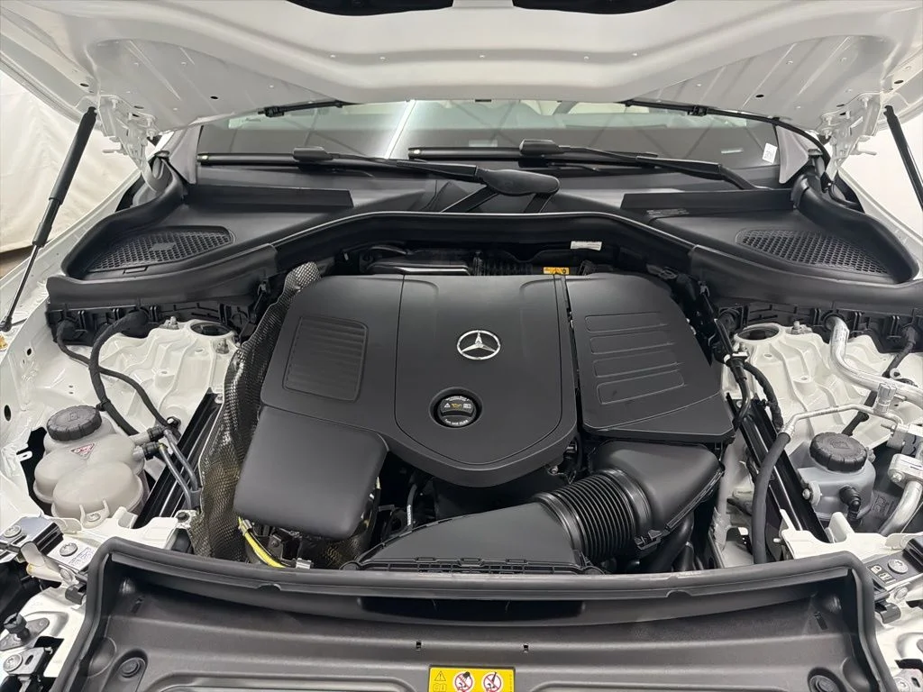 Used 2026 White Mercedes-Benz GLC 300 image 30