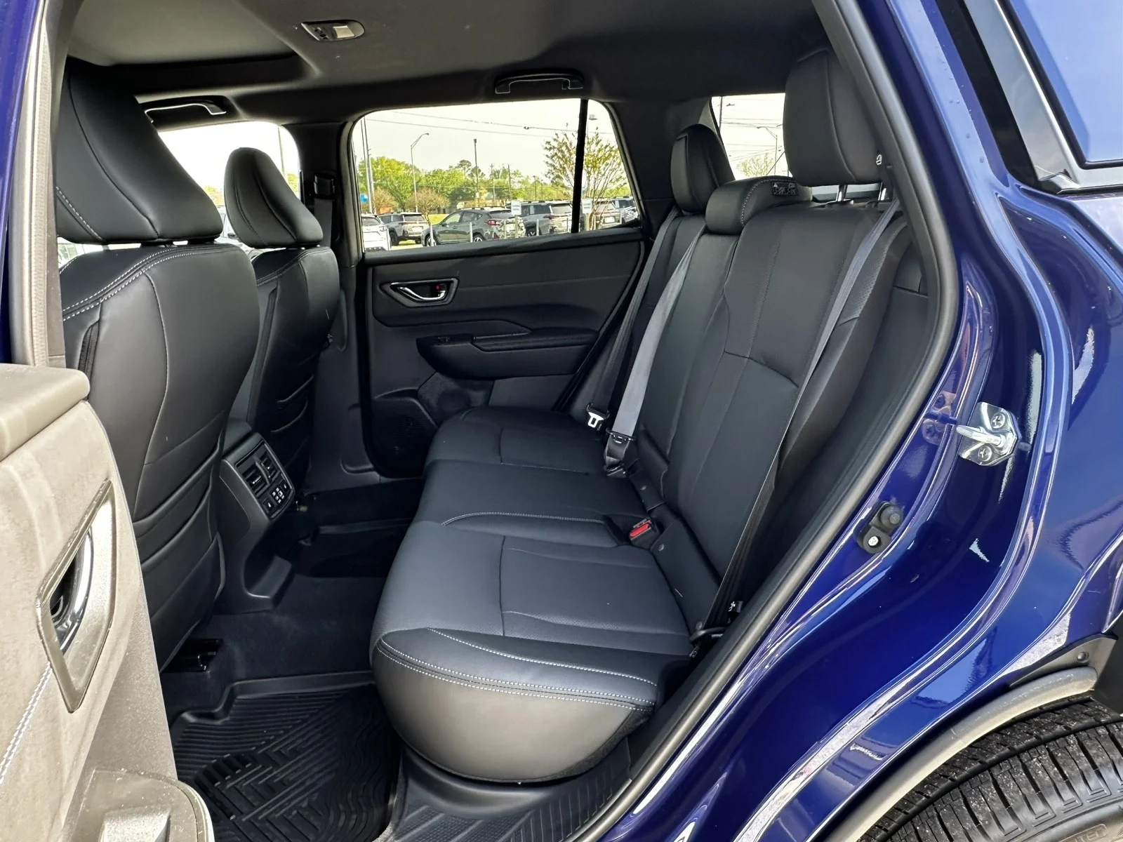 New 2026 SAPPHIRE BLUE PEARL Subaru Touring XT image 11