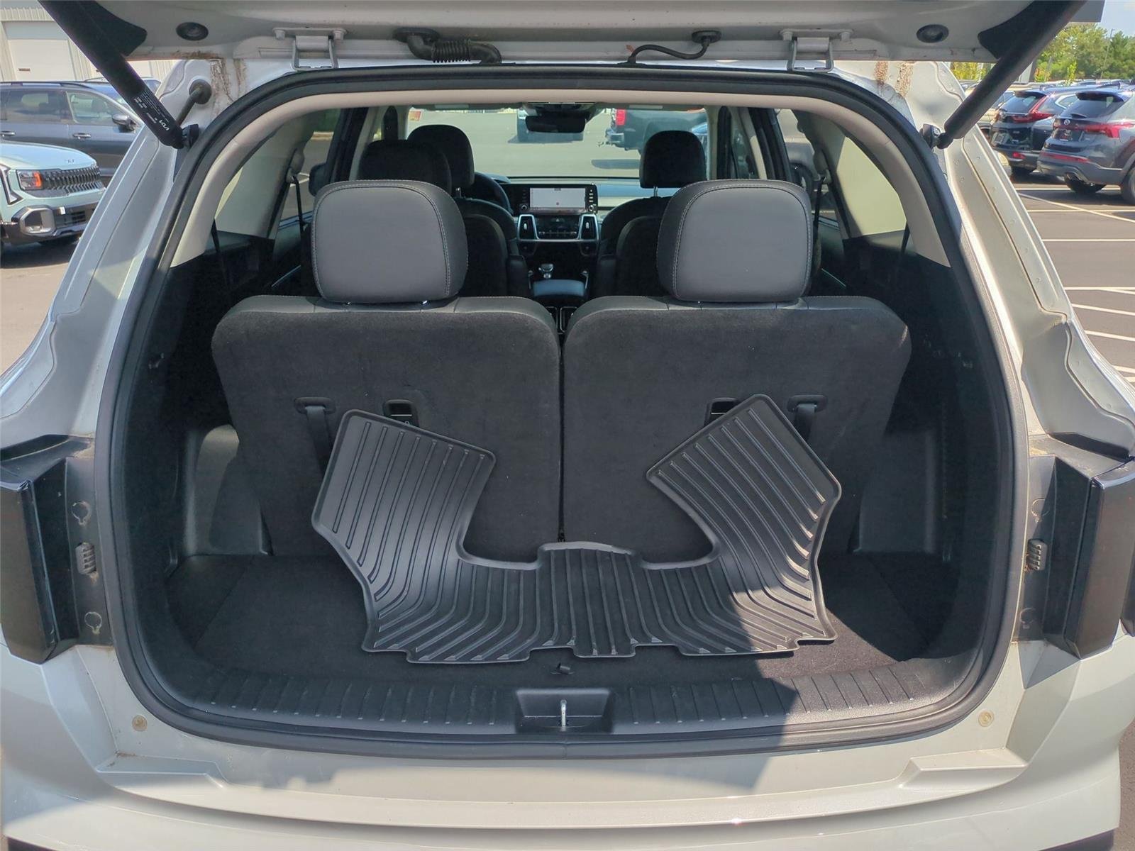 Used 2023 Wolf Gray Kia SX Prestige image 37