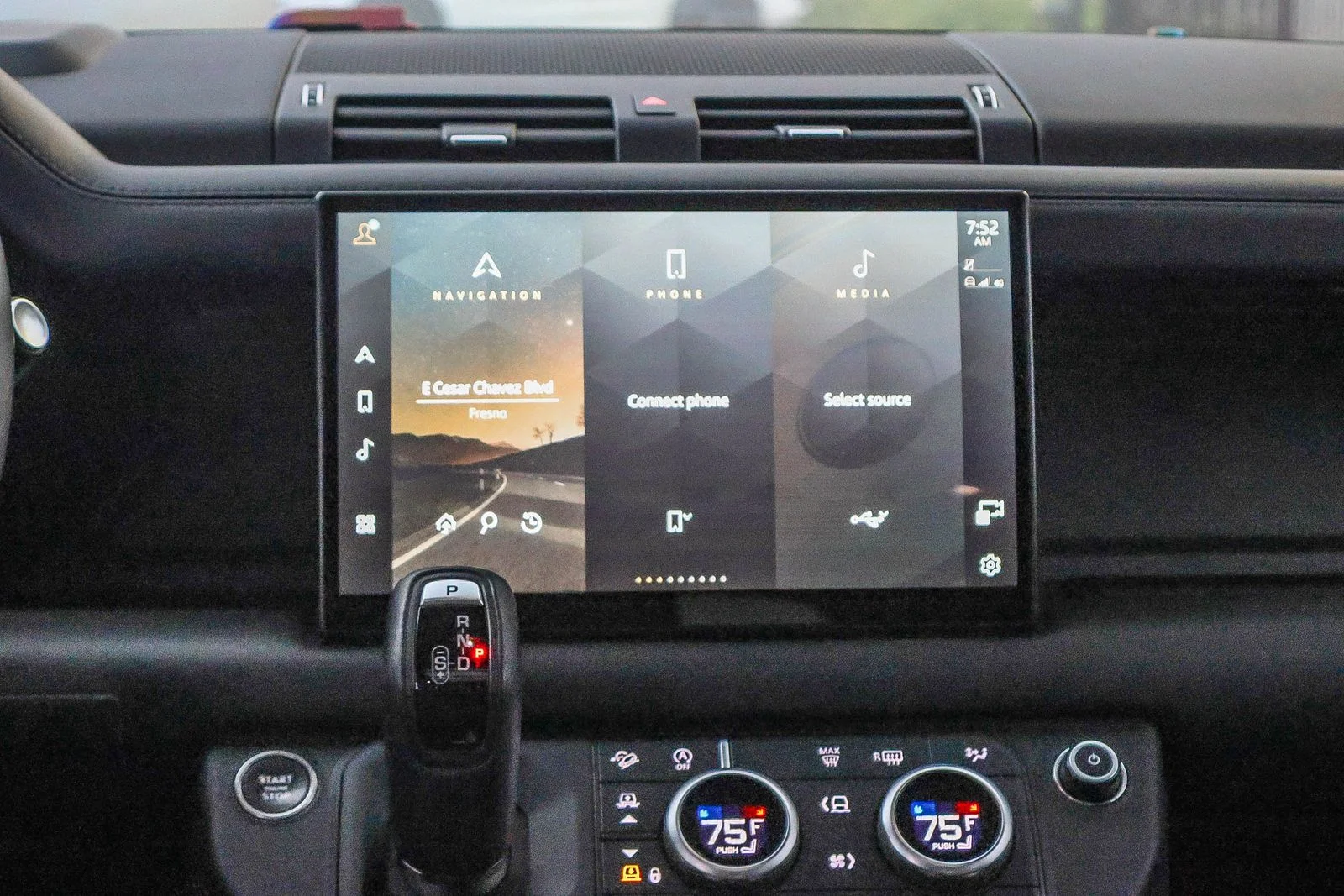 2023 Land Rover Defender X - Photo 24