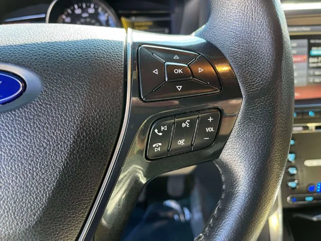 Used 2016 White Ford Limited image 32