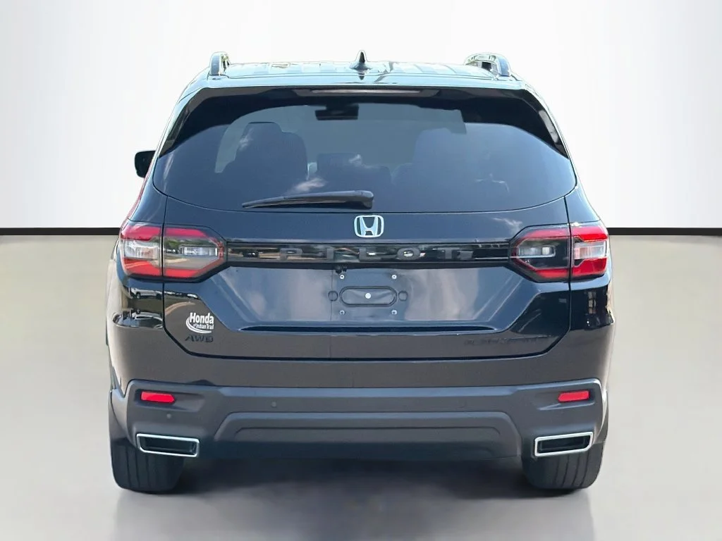 Used 2025 Crystal Black Pearl Honda Black Edition image 6