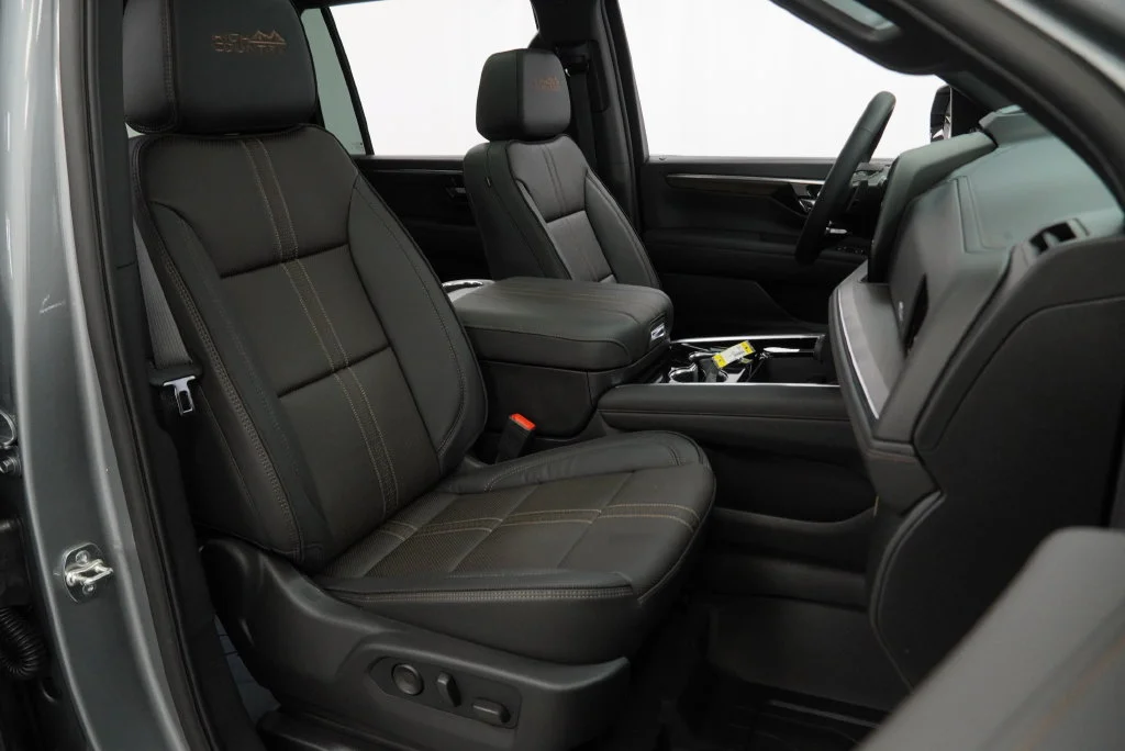 New 2026 Sterling Gray Metallic Chevrolet High Country image 30