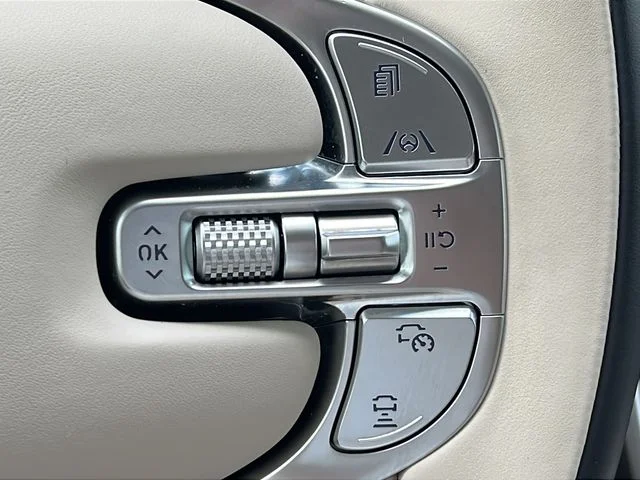 Used 2024 Silver Genesis 3.5T Advanced image 23