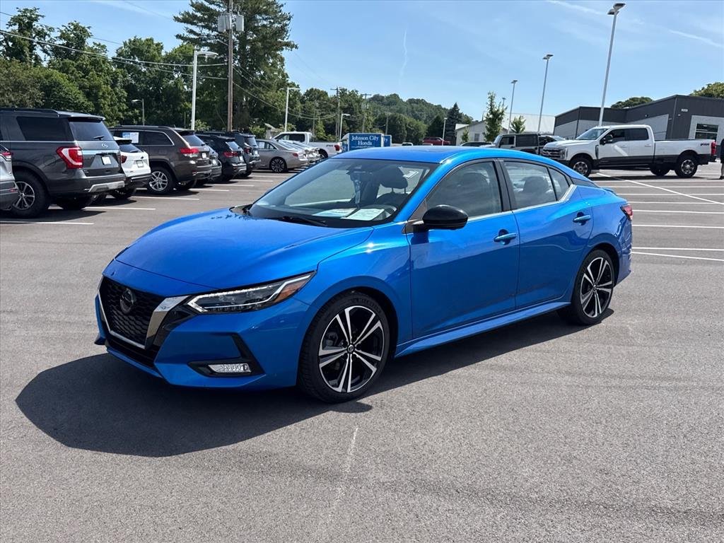 2023 Nissan Sentra SR CVT's photo
