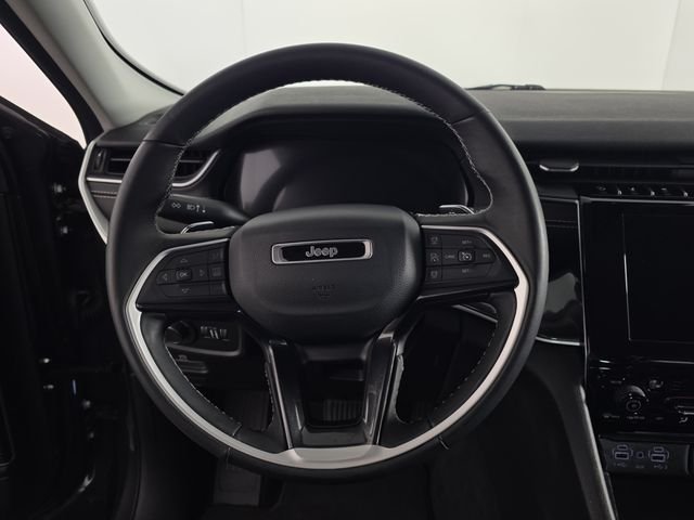 Used 2022 Gray Jeep Laredo image 13