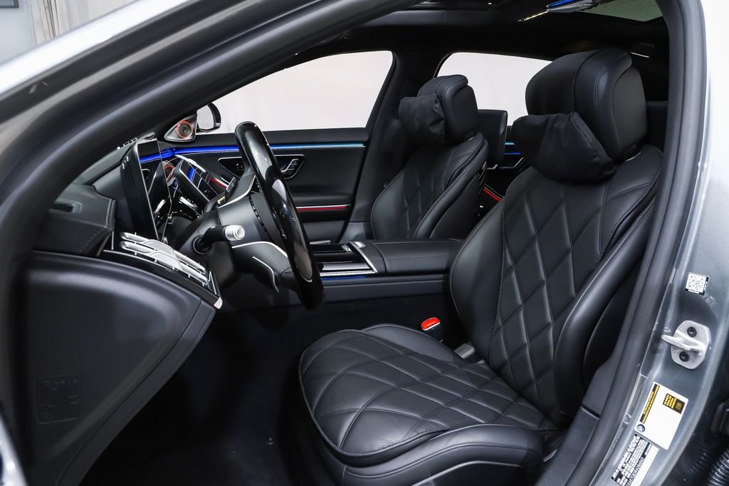 Certified Used 2024  Mercedes-Benz Maybach S 580 image 9