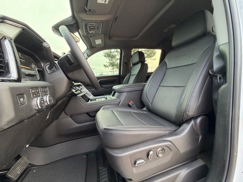 2026 GMC Sierra 3500HD Denali - Photo 11