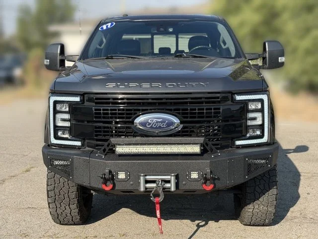 Used 2017 Magnetic Metallic Ford Lariat image 6