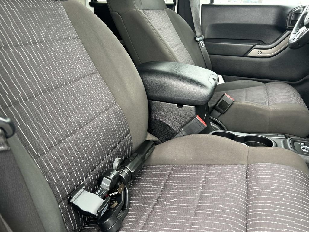 Used 2012 Bright White Jeep Unlimited Sport image 20