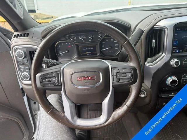 Used 2020 White GMC Elevation image 12
