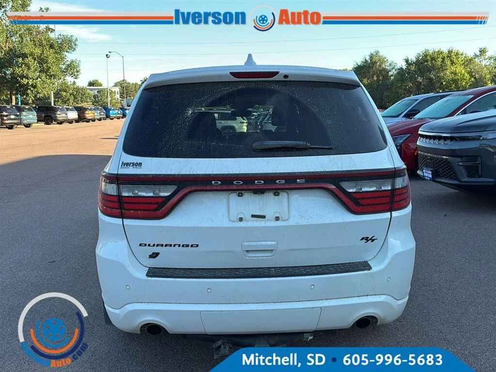Used 2018 Ivory Tri-Coat Pearl Dodge R/T image 6