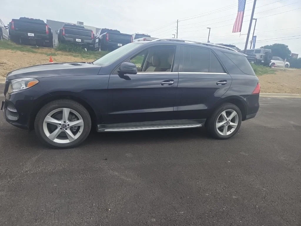 Certified Used 2018 Blue Mercedes-Benz GLE 350 image 5