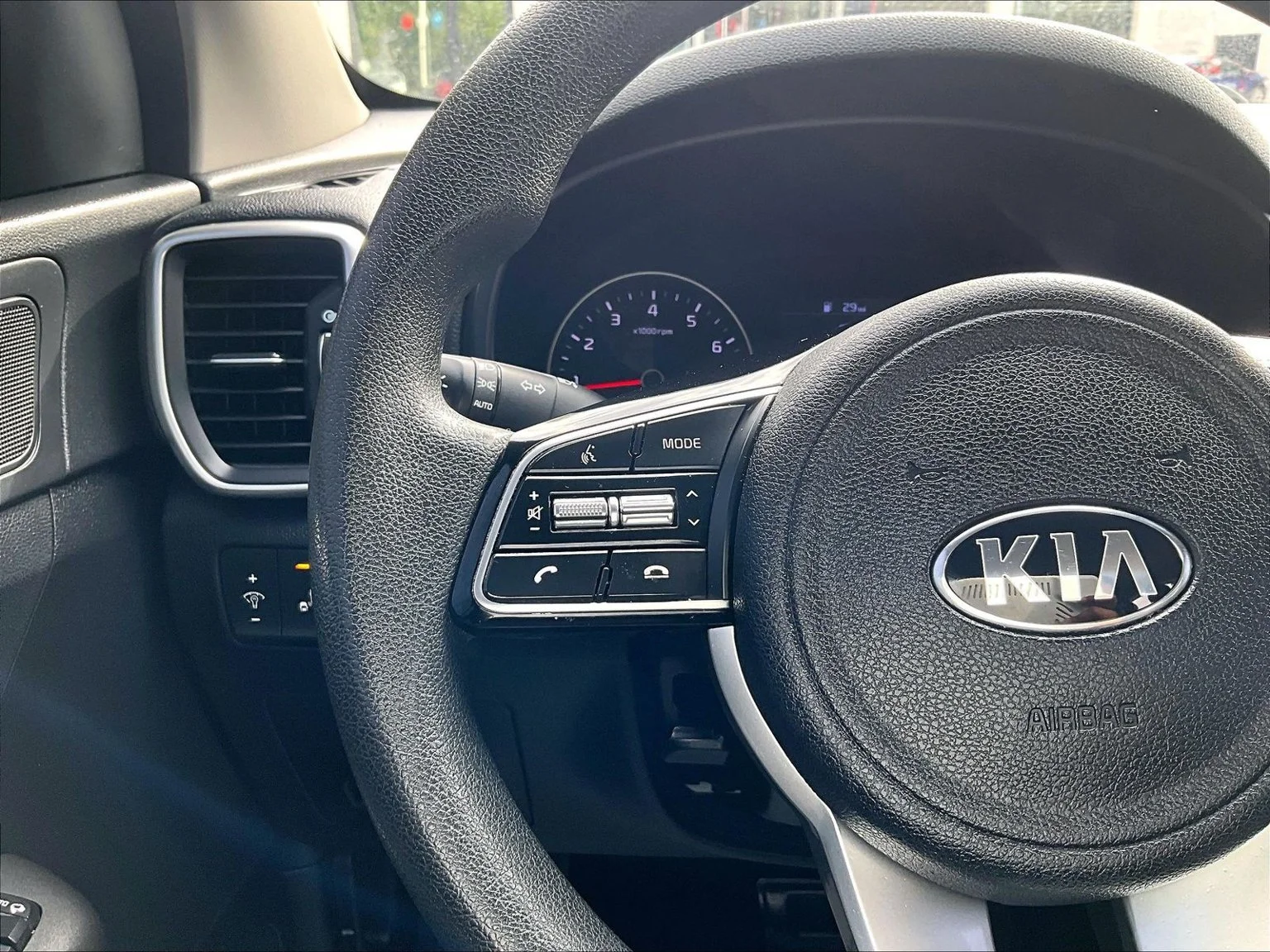 2020 Kia Sportage LX - Photo 18