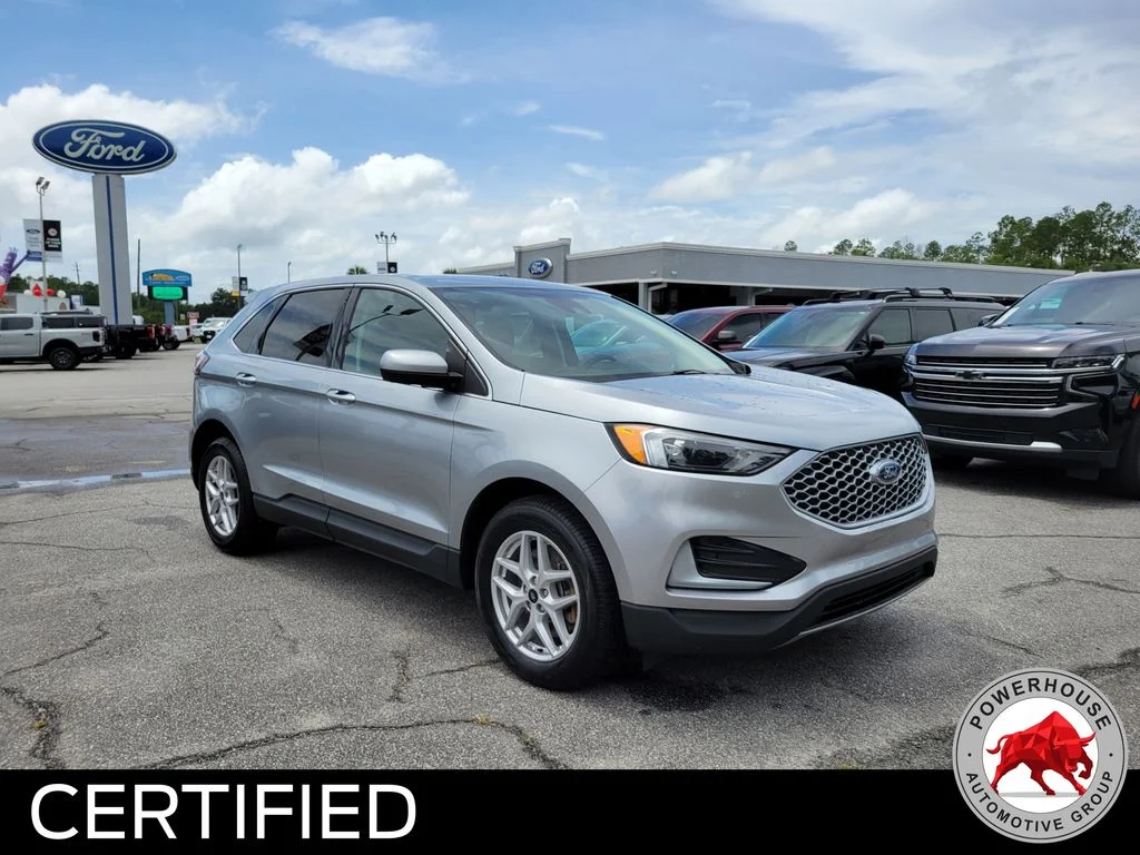 Used 2024 Silver Ford SEL image 8