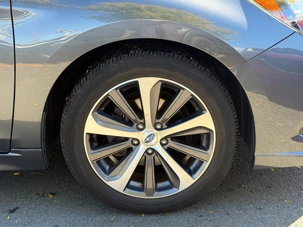 Used 2019 Magnetite Gray Metallic Subaru 2.5i image 6