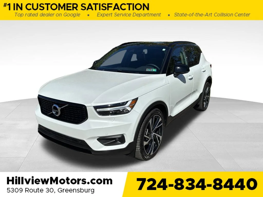 2022 Volvo XC40 R-Design