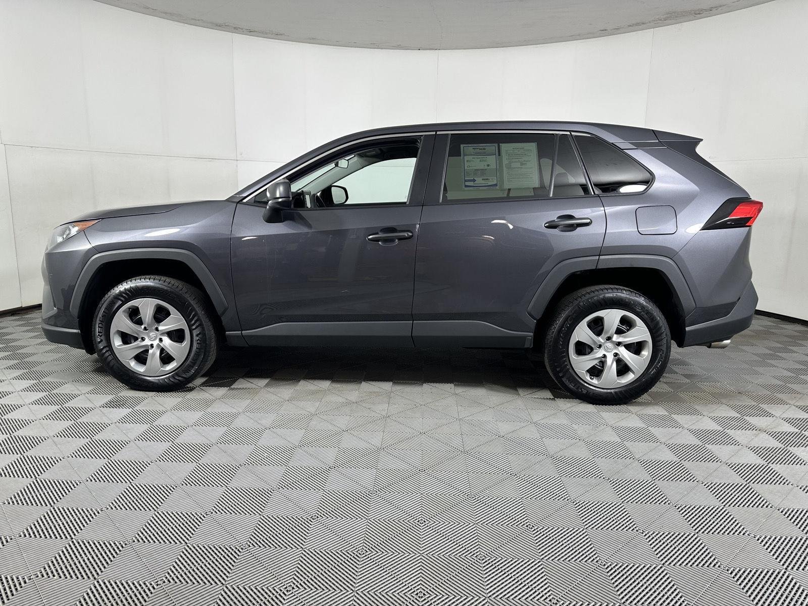 Used 2022 Magnetic Gray Metallic Toyota LE image 16