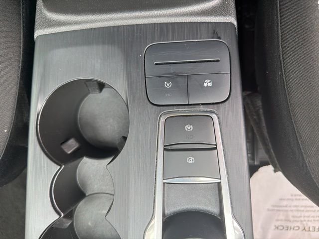 Used 2024 White Ford Active image 41