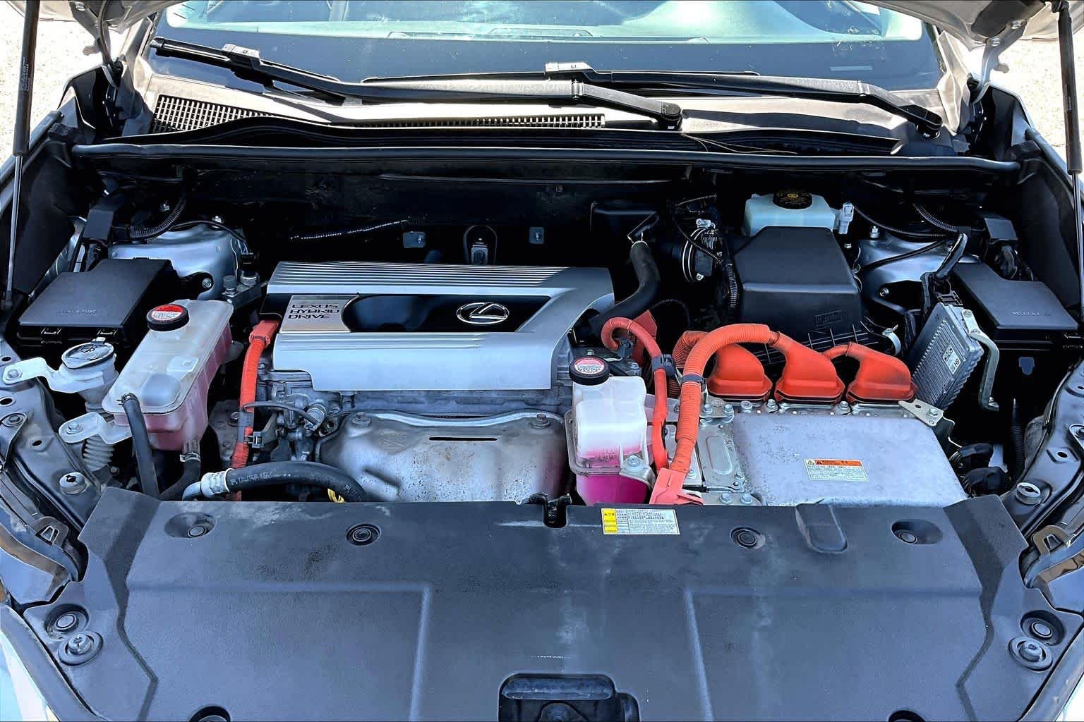 Used 2015 Silver Lining Metallic Lexus  image 31