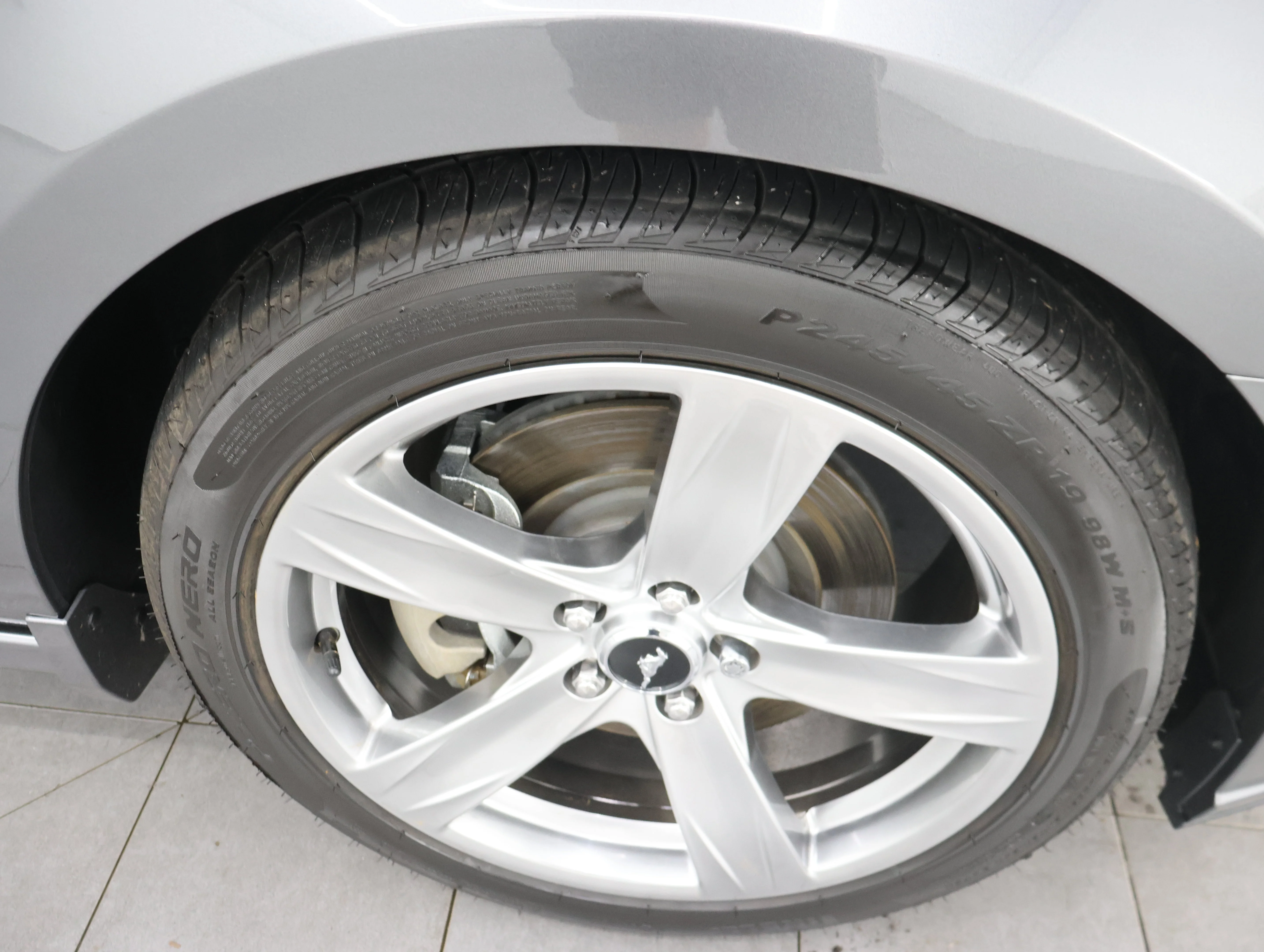 Used 2014 Sterling Gray Metallic Ford GT Premium image 3