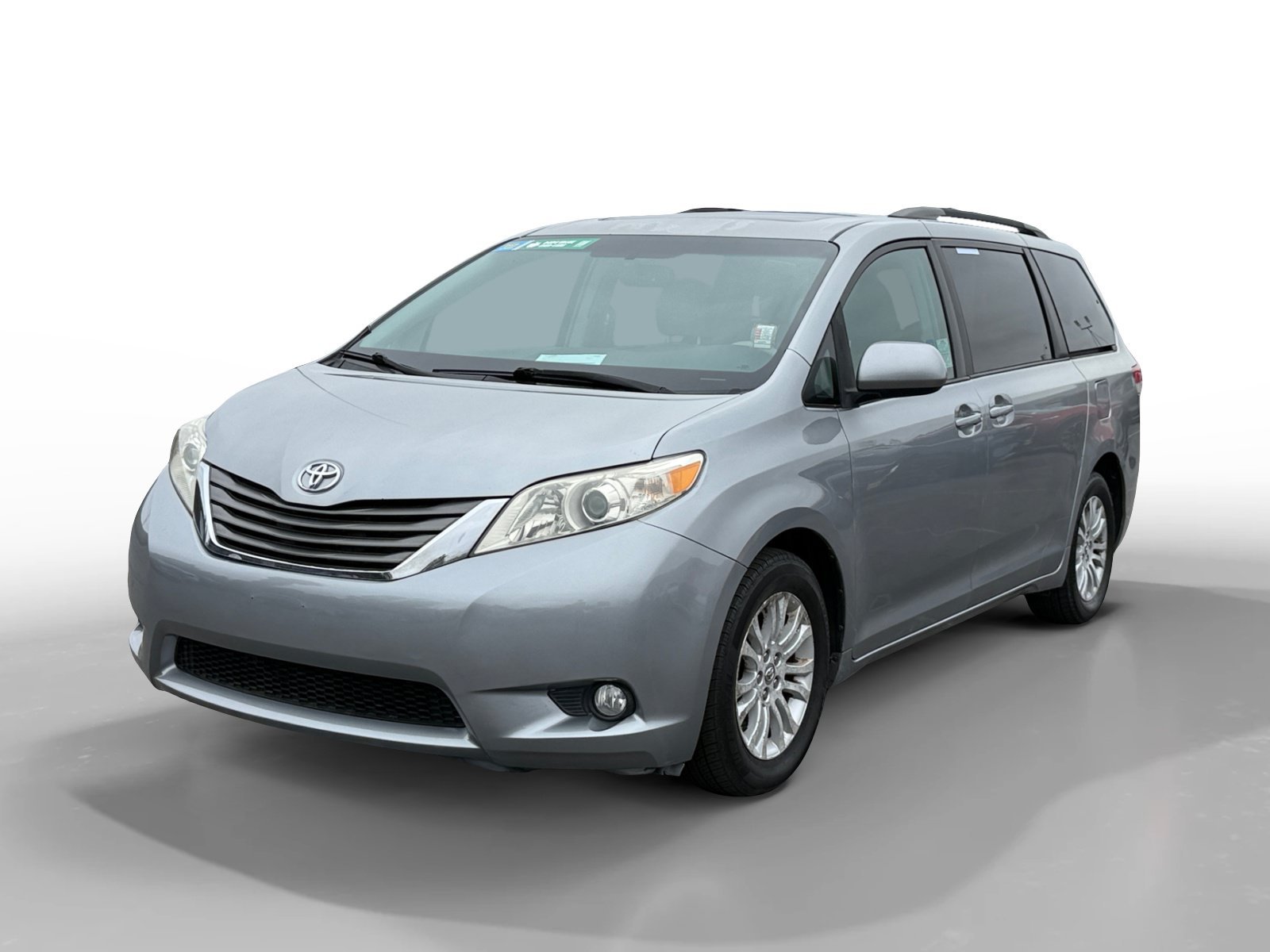 Used 2012 Silver Sky Metallic Toyota XLE image 1