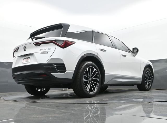 Used 2024 Snowfall Pearl Acura Base image 26