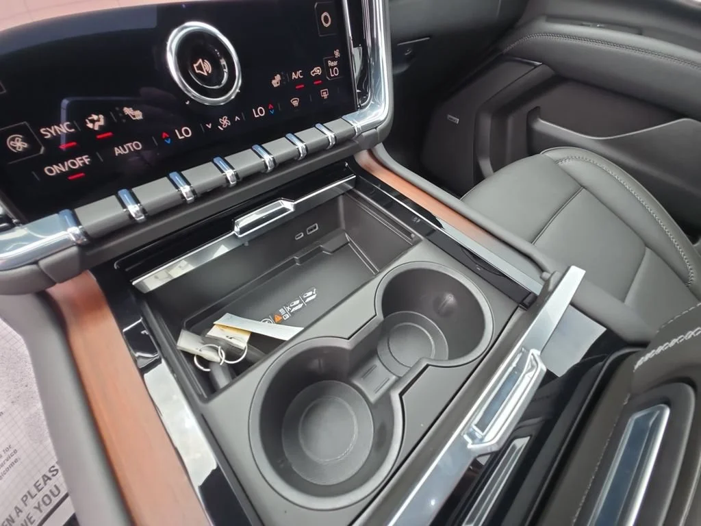 Certified Used 2025 Onyx Black GMC Denali image 18