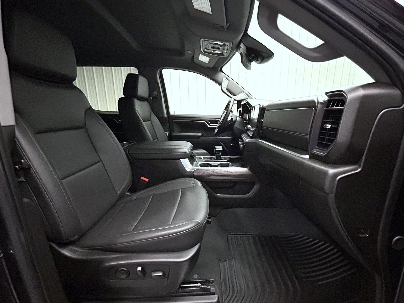 Used 2024 Gray Chevrolet LTZ image 15