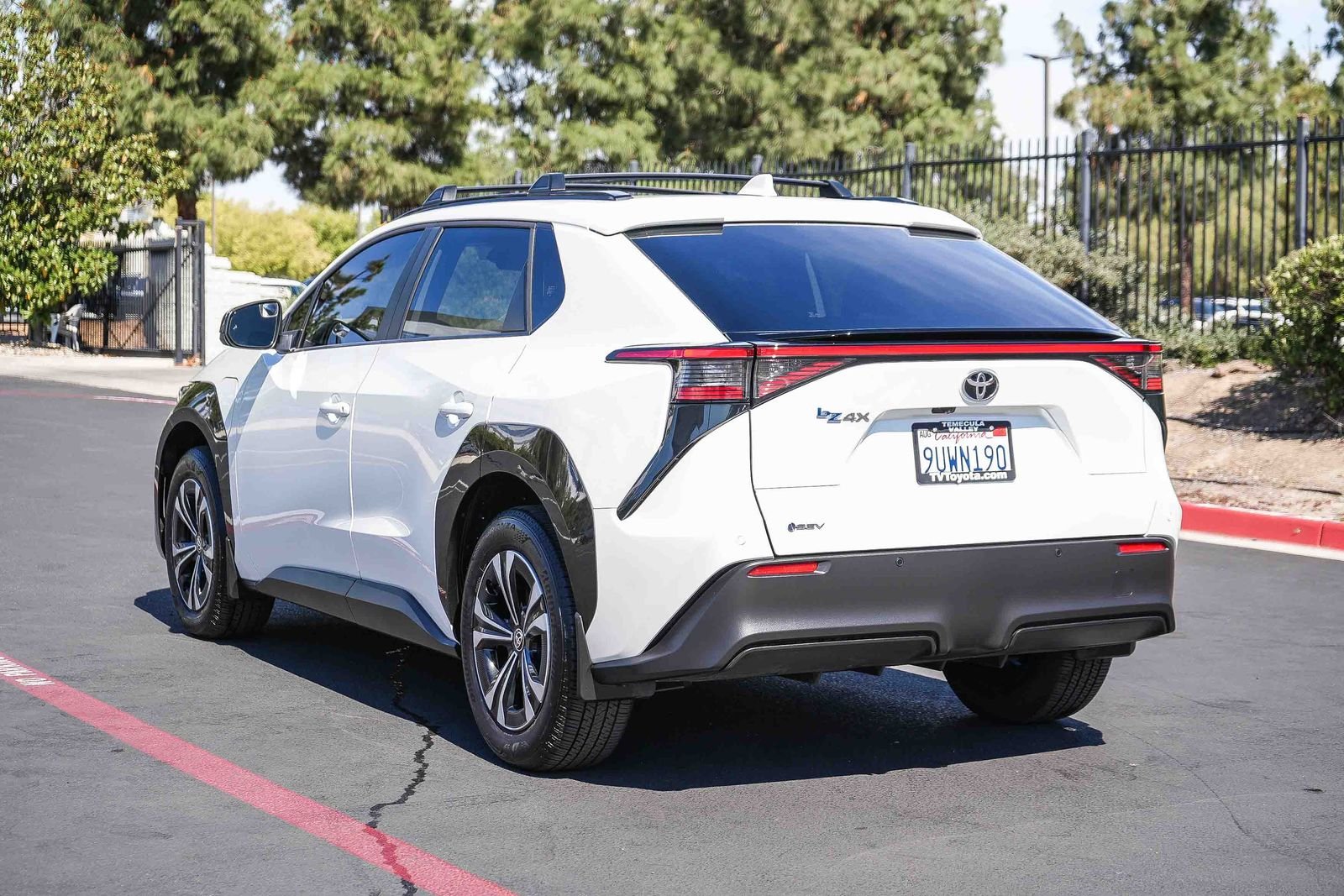 Certified Used 2025 Pearl Toyota XLE image 9