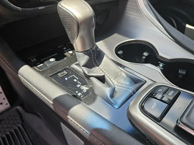 Used 2016 White Lexus 350 F Sport image 23