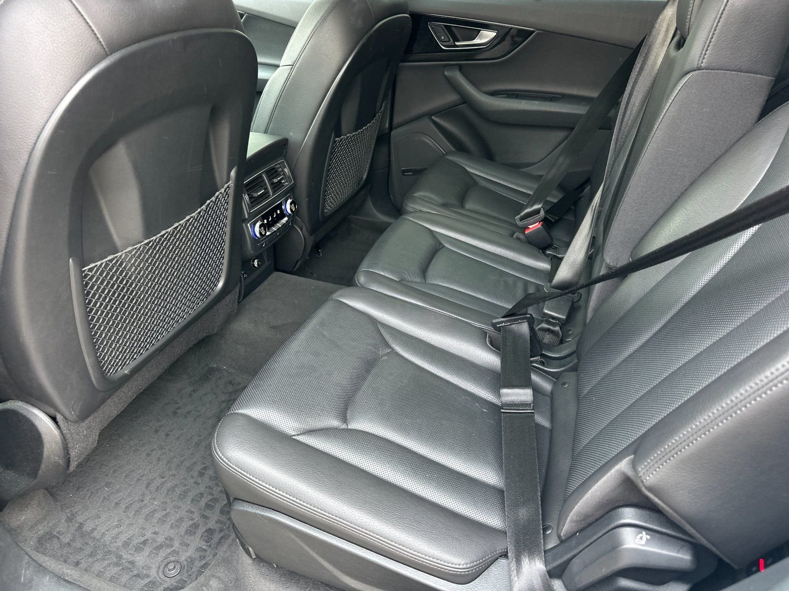 Used 2019 Glacier White Audi 55 Prestige image 11