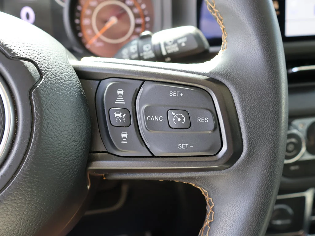 Used 2024 White Jeep Sport image 26