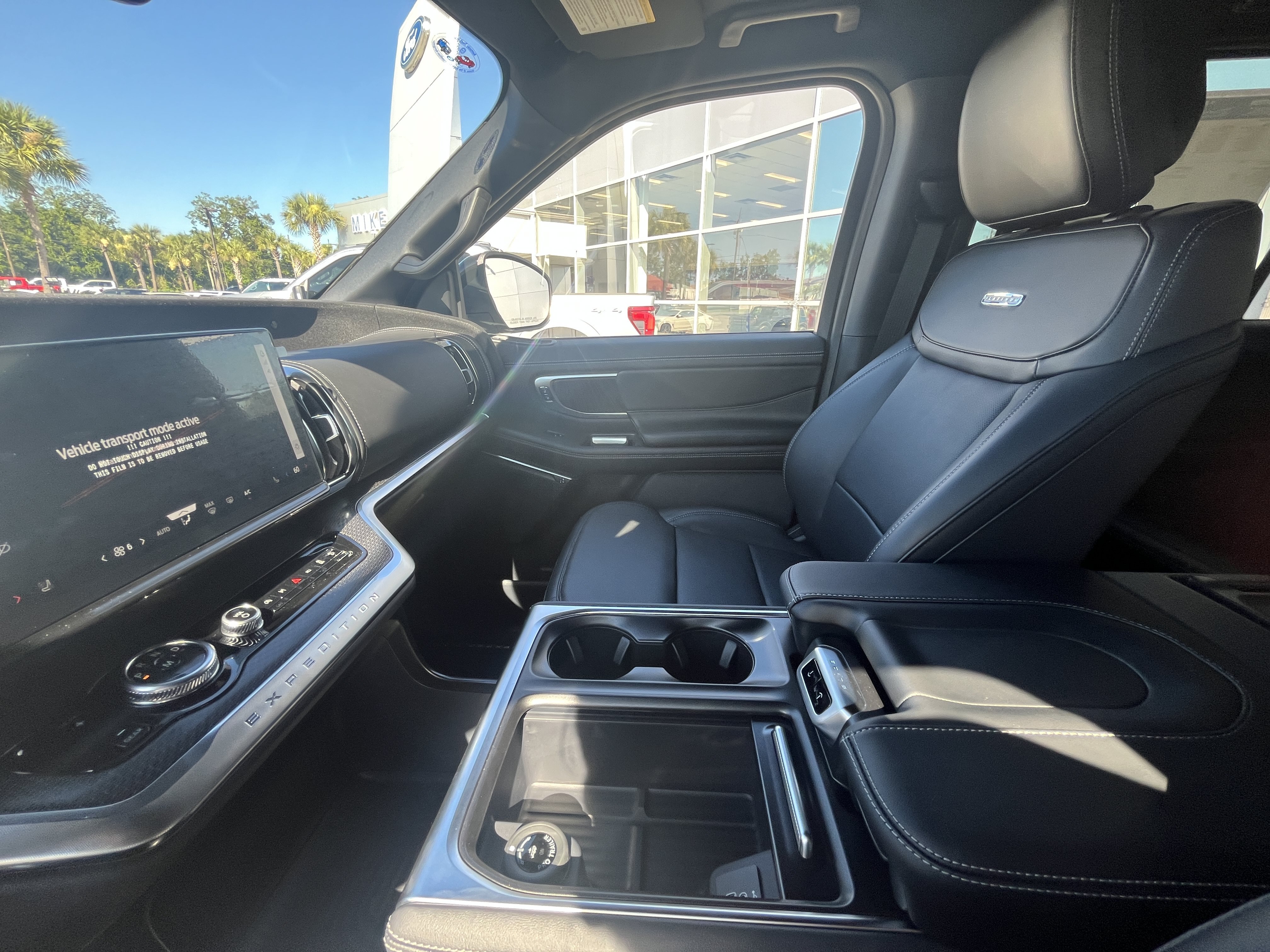 New 2026 Star White Metallic Tri-Coat Ford Platinum® image 16