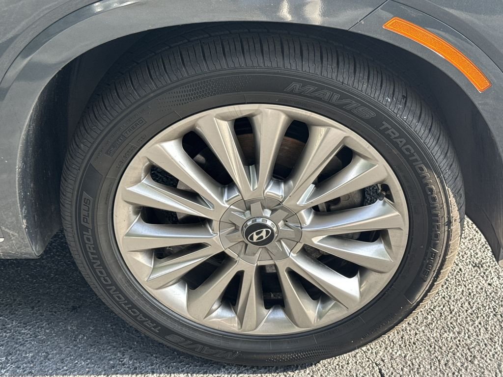 Used 2020 Gray Hyundai Limited image 9